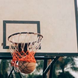 Verizon scores slam dunk with NBA 5G deal
