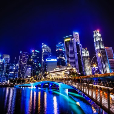 StarHub and M1 team up for 5G licence bid