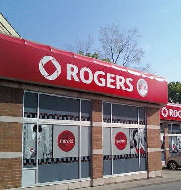 Canadian telecom workers legally required to be vaccinated against COVID