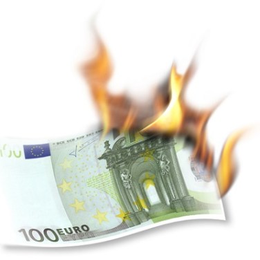 US fine pushes ZTE into the red