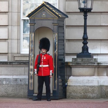 EE challenges UK 5G spectrum auction rules