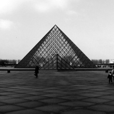 Iliad full-year revenue jumps on mobile growth