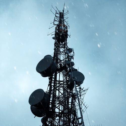Iliad to sell off its tower infrastructure to Cellnex