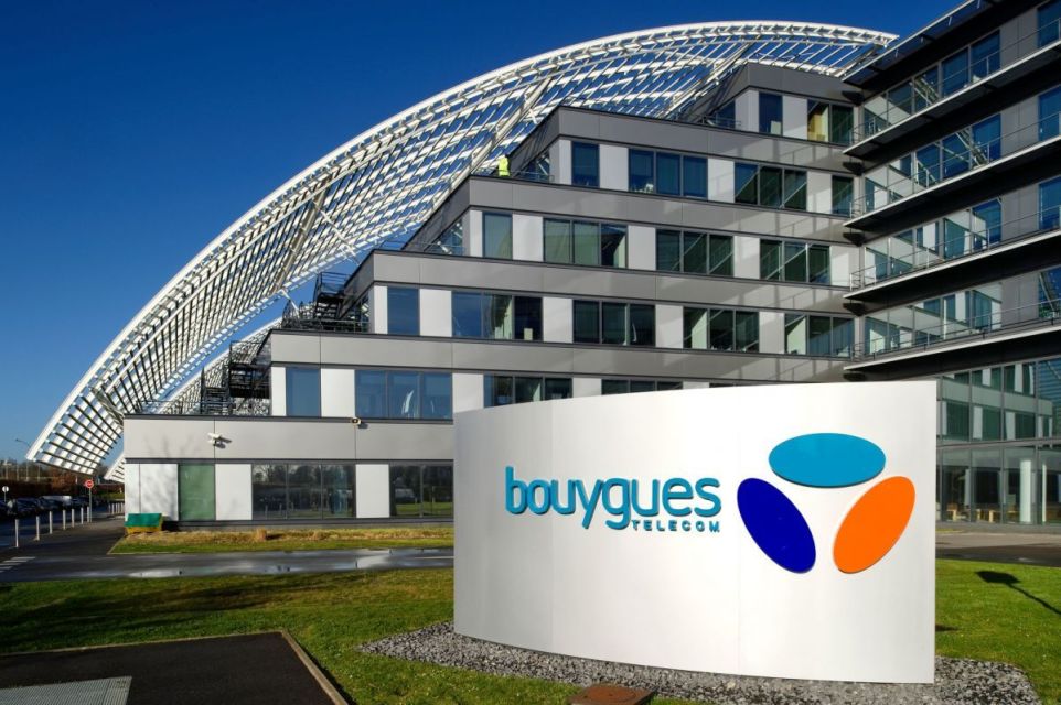 Bouygues Telecom completes acquisition of La Poste Telecom after shareholder squabble