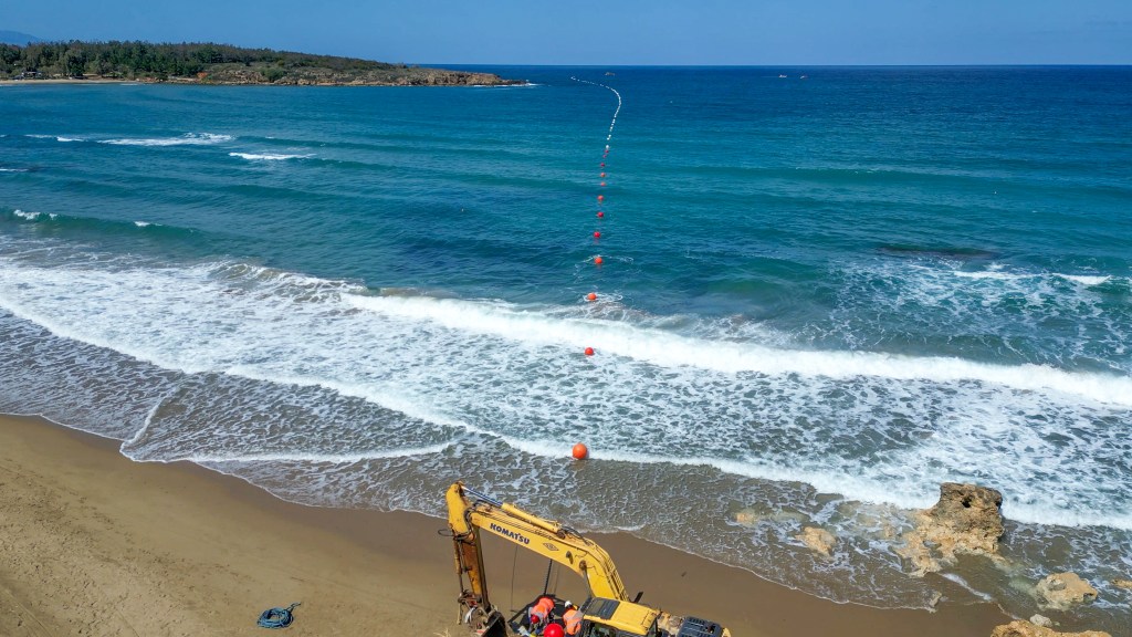 Sparkle brings BlueMed cable to Crete - Total Telecom