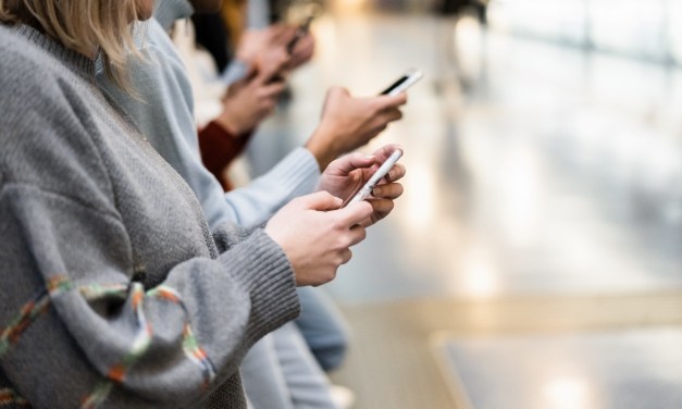 Hybrid workers call on employers to increase investment in connectivity