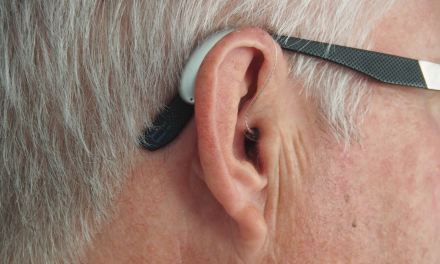 FCC rules all mobile phones must be compatible with hearing aids