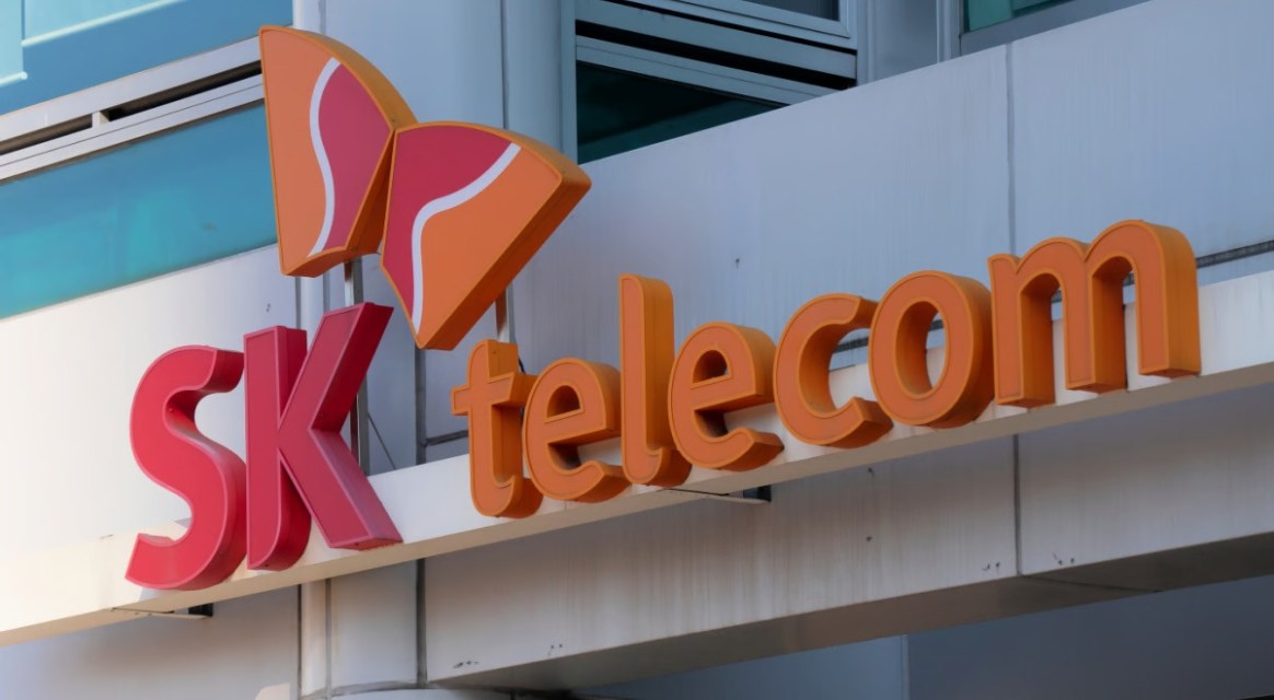 SK Telecom to fight regulator over record data breach fine