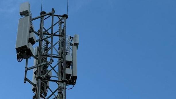 O2 deploys Europe’s first pre-assembled mobile mast in Kent