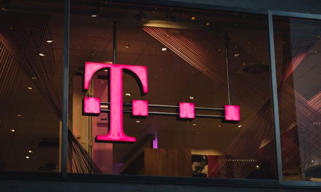 Deutsche Telekom considers merging with T-Mobile