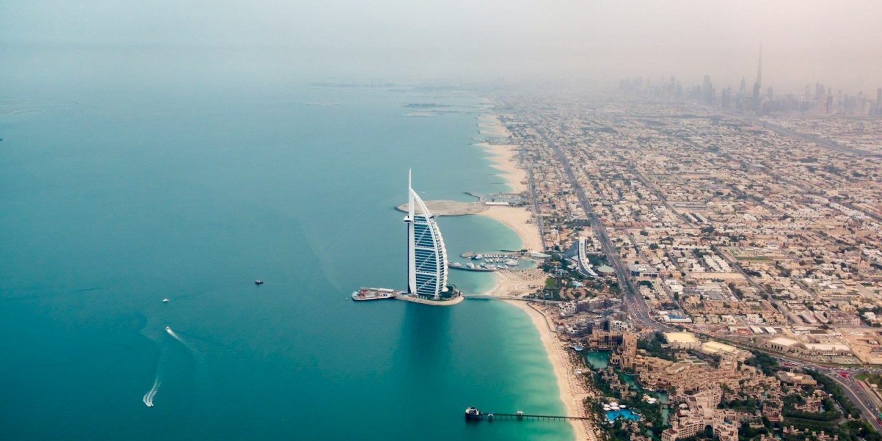 Ooredoo and du to land FIG cable in the UAE