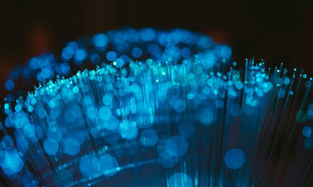Cornerstone and StonesThro tap Neos Networks to support the ‘micro-edge’
